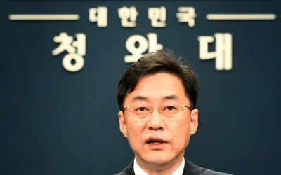 靑, 24시간 비상대응 체제 가동…매일 코로나 긴급대응회의