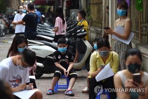 세계 코로나 누적 확진자 1천800만명 넘어…첫 보고 후 7개월만