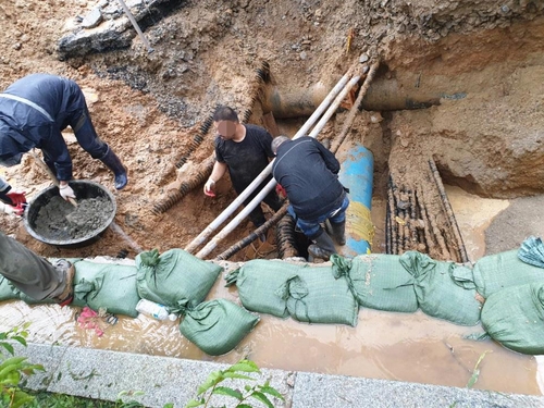 김포 쓰레기자동집하시설 파손…일부 지역 1개월 이상 문전수거