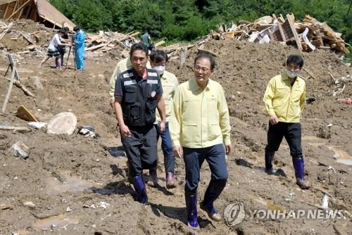 "태풍 오기 전 조금이라도"…수마 할퀸 전북 민관군 '복구 총력'(종합)