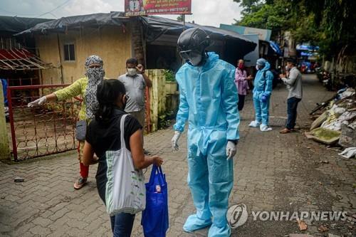 인도 중소도시와 농촌, 코로나19 '새 핫스폿' 우려