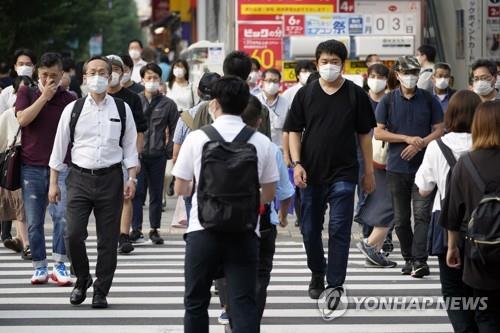 일본 코로나 신규 확진 839명…각지서 집단감염 잇따라