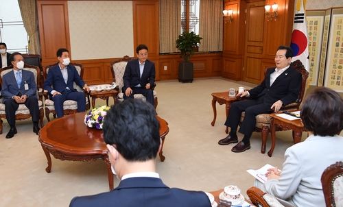 경북지사·포항시장, 국무총리에 실질적 지진피해 구제 요청