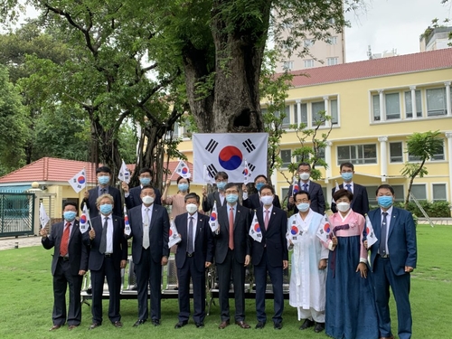해외 한인회, 코로나19 여파로 광복절 기념식 축소 개최