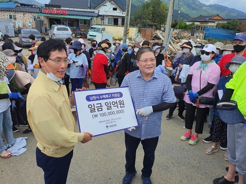 집중호우 피해 복구 자원한 대형교회들…밥차에 성금도