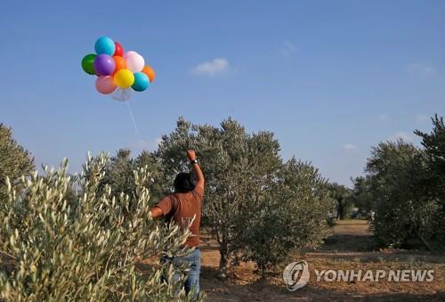 이스라엘, 팔레스타인 무장정파 하마스 공습…'방화풍선'에 대응