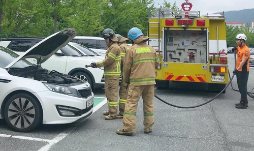 전기차 불나면 어떻게 끌까…전기 흐르는지 먼저 확인