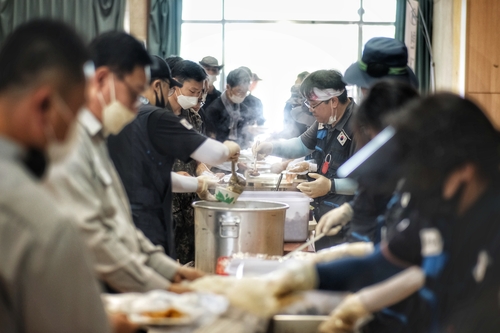 '든든히 드시고 힘내세요'…현대차 전주공장 구례서 '밥차' 운영