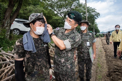 정경두, 이틀 연속 수해복구 현장방문…지원방안도 논의