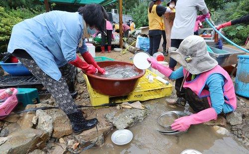 수도권 코로나19 재확산에 충주 수해 자원봉사자 '반토막'