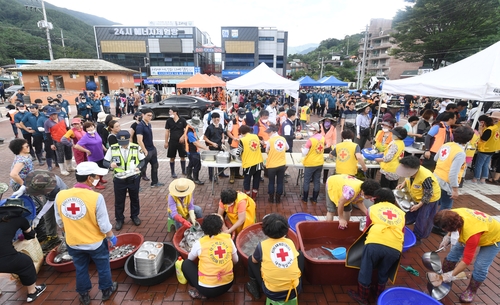 집중호우 피해 하동 화개장터 응급복구 마무리…주말 개장