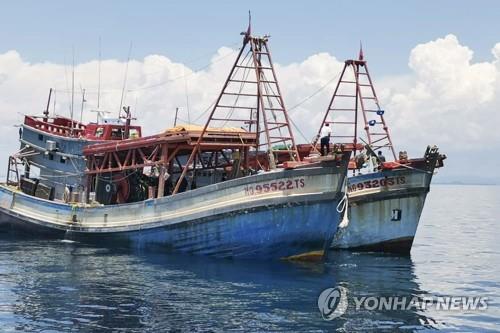 말레이 해경, 불법조업 베트남 어부 1명 사살·18명 억류