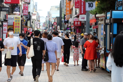 지역 감염 확산 위기인데…청주 도심에 젊은이들 '북적'