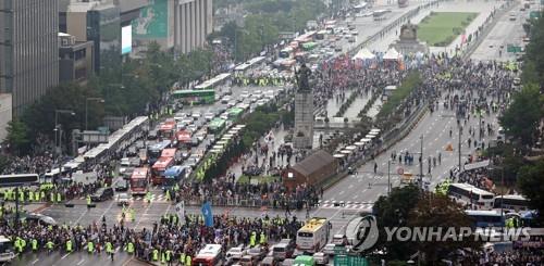 청주시, 광화문 집회 명단 제출 거부한 시민 단체 대표 고발