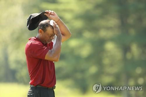 되살아난 타이거…최종일 버디 6개 잡고 5언더파