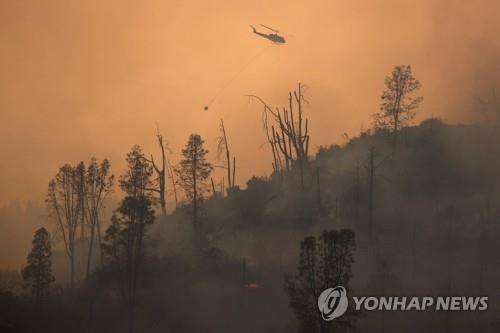 캘리포니아 산불 서울 9배 태워…"메가파이어 왔다" 진화에 수주
