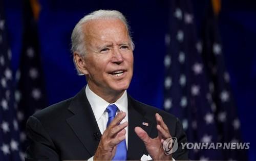 바이든, 사임 아베에 "내친구, 건강기원…미일동맹 계속될것"