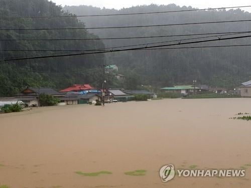 [속보] 충북 음성 저수지·하천 범람 위기…4,900여명 대피