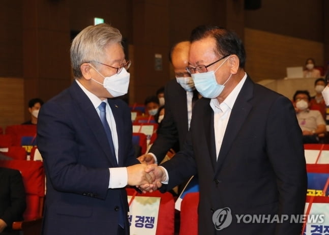 이재명 "지지율 역전, 제일 큰 영향은 부동산 문제"