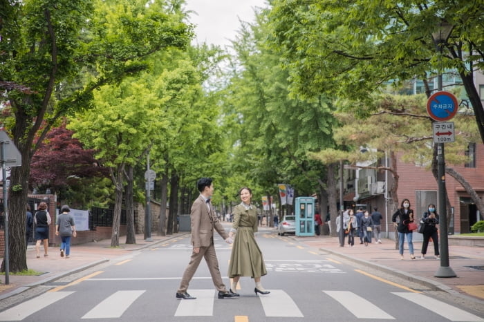 에이치스토리, `1930년, 다시 쓰는 달달한 구보씨의 일일` 출시