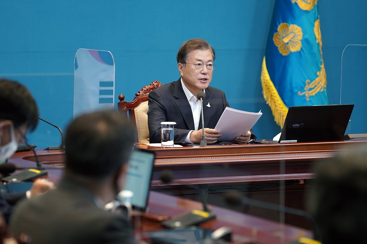 [속보] 문 대통령 "의협 총파업 강력 대처" 지시