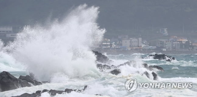 태풍 `마이삭` 북상 중…내달 2∼3일 한반도 전역 영향권