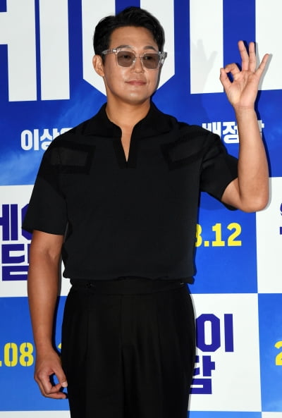 [TEN 포토] '오케이마담' 박성웅 '재미 오케이'