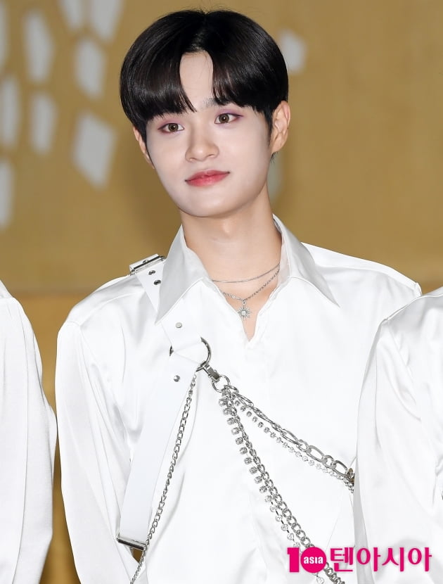 [TEN 포토] AB6IX 이대휘 '여심저격 소년美'