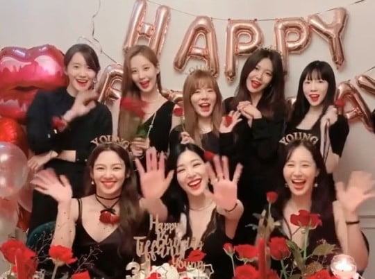 그룹 소녀시대 데뷔 13주년 기념 영상 캡처