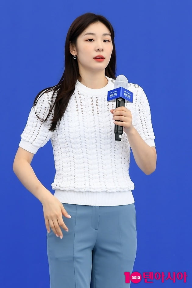 [TEN 포토] 김연아 '무더위 날리는 청량미모'