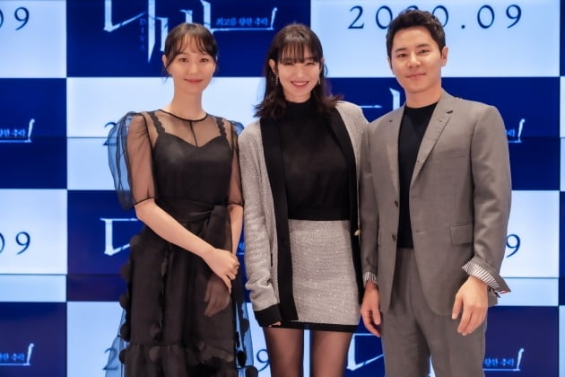 배우 이유영(왼쪽부터), 신민아, 이규형이 13일 열린 영화 '디바' 온라인 제작보고회에 참석했다. / 사진제공=메가박스중앙㈜플러스엠