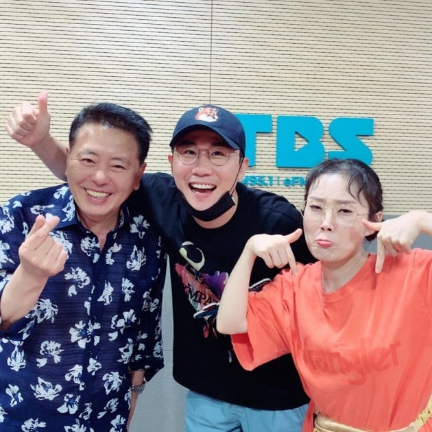 /사진=TBS FM '최일구의 허리케인 라디오' 공식 인스타그램