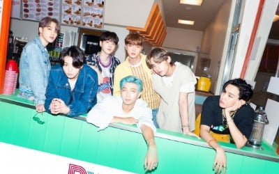 방탄소년단, 'Dynamite' 세 번째 티저 포토 공개…카리스마 발산