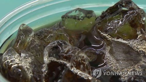 커피전문점 얼음 '기준부적합' 15건 적발…세균수 초과사례도