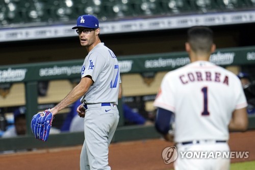 벤치 클리어링 촉발한 조 켈리, 5경기 출장 정지로 감경