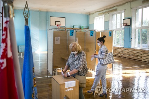 동유럽 국가 벨라루스 대선…코로나19 와중 전국서 투표