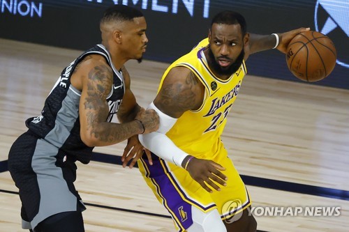 제임스 vs 앤서니, NBA 플레이오프에서 8년 만에 재대결