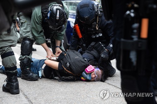 "중국정치학은 가명으로 수강"…미 대학가 홍콩보안법 '경보'