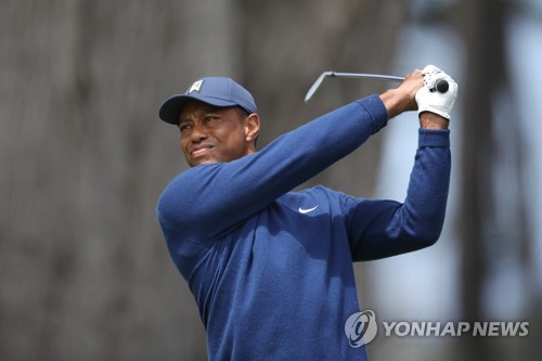 우즈, PGA 챔피언십 첫날 2언더파…매킬로이·토머스에 판정승