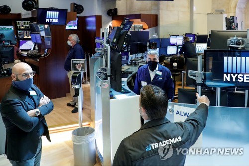 나스닥, 사흘 연속 역대 최고치…장중 11,000선 돌파