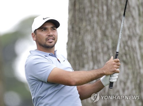 데이·토드 PGA 챔피언십 첫날 공동 1위…우즈는 3타 차 20위(종합)