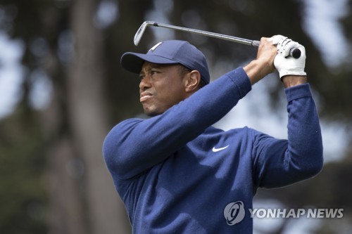 데이·토드 PGA 챔피언십 첫날 공동 1위…우즈는 3타 차 20위(종합)