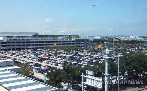 인천공항 주차장 헤맬 일 없어지나…주차로봇 추진