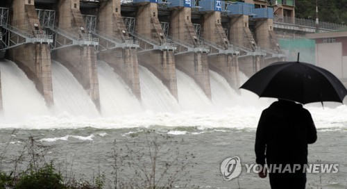 폭우에 북한강 수계 댐 방류량 일제히 늘려…소양강댐은 여유