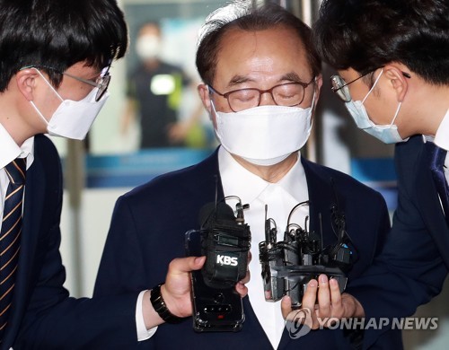 [속보] 부산경찰 "사퇴 시기, 오거돈 전 시장이 정하지 않아"