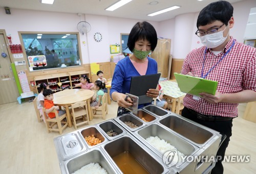 정부 "안산 유치원 집단 식중독은 냉장고 이상 탓…원장 고발"