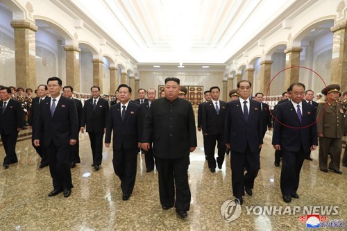 북한 전략무기 개발 주역 리병철, 당 상무위원으로 '권력정점'