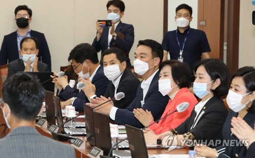 통합 "당정청, 중간광고 논의"…민주 "n번방 얘기했다"