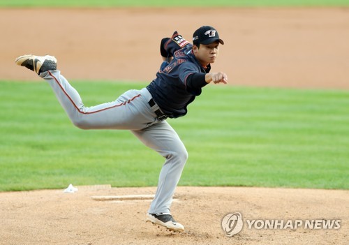 승리 날리고 울었던 한화 김진욱 "장시환 선배 위로, 날 일으켜"