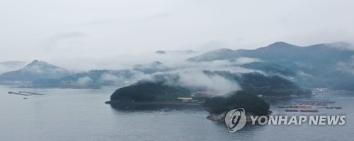 "출근길 짙은 안개 조심하세요"…구름 많은 경남